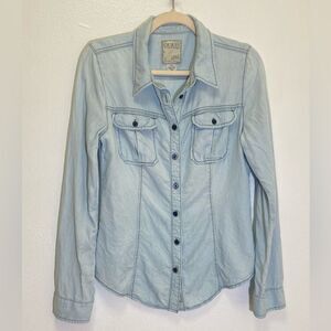 GUESS - Button Down Tencel® Lyocell Shirt - size M (runs small)